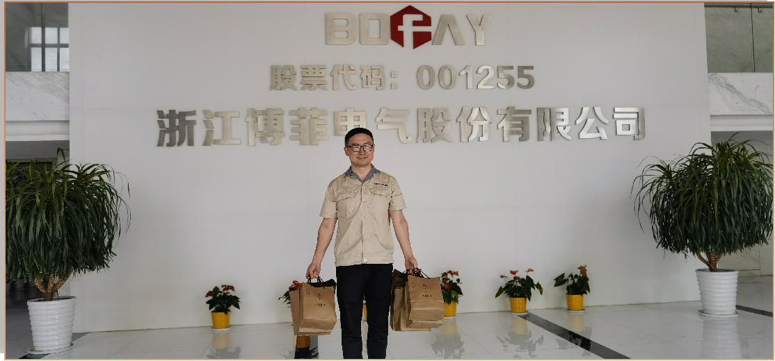 月圆中秋，情满w66利来&mdash;&mdash;中秋月饼福利温暖投递